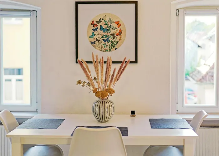 Denkmal-wohnung In Apartment *