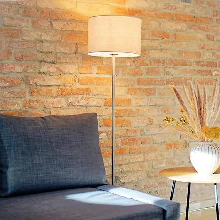 Denkmal-wohnung In Apartment *